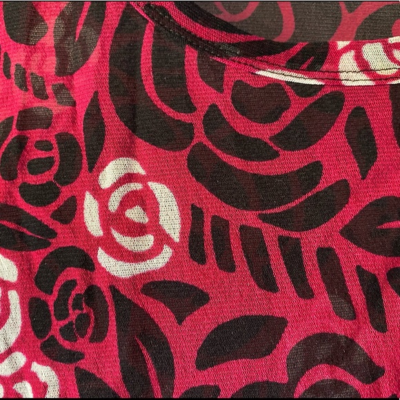 Bright mesh top - Picture 2 of 3